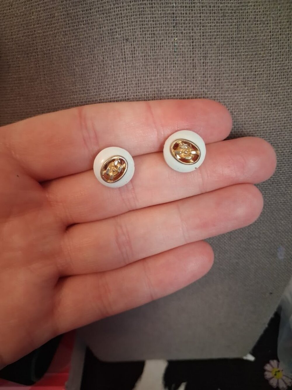 Retro style stud earrings